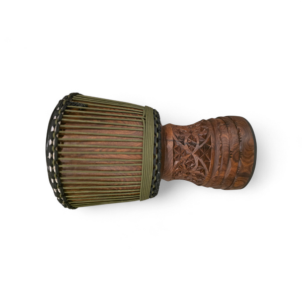 Djembé Guinée K01305-- Offre spéciale Djembé réparé--