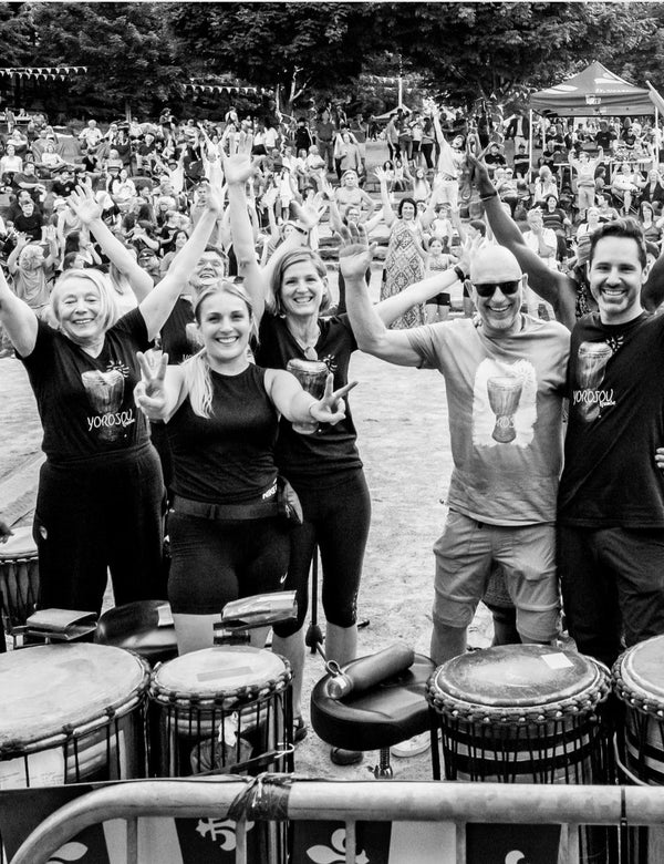 Cours, Ateliers, Spectacles de percussions Africaines.