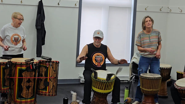Cours, Ateliers, Spectacles de percussions Africaines.